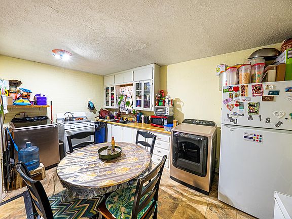 5th image of 711 30th St