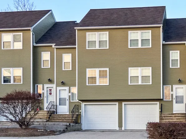 18 Ballou Street APT 5, Putnam, CT 06260