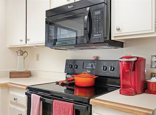 4247 Los Padres Dr, Fallbrook, CA 92028