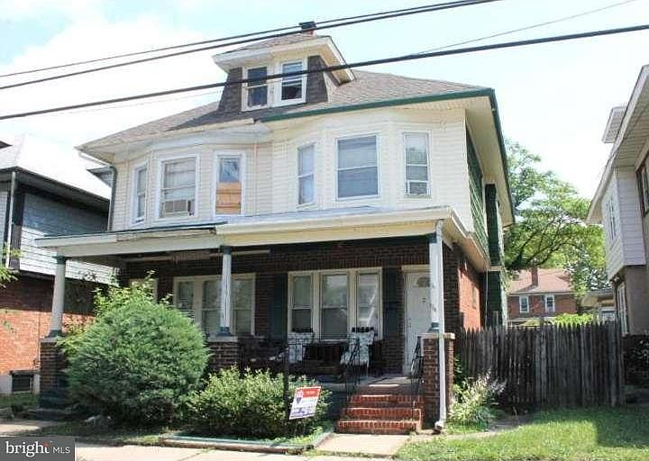 2nd image of 224 S Cook Ave