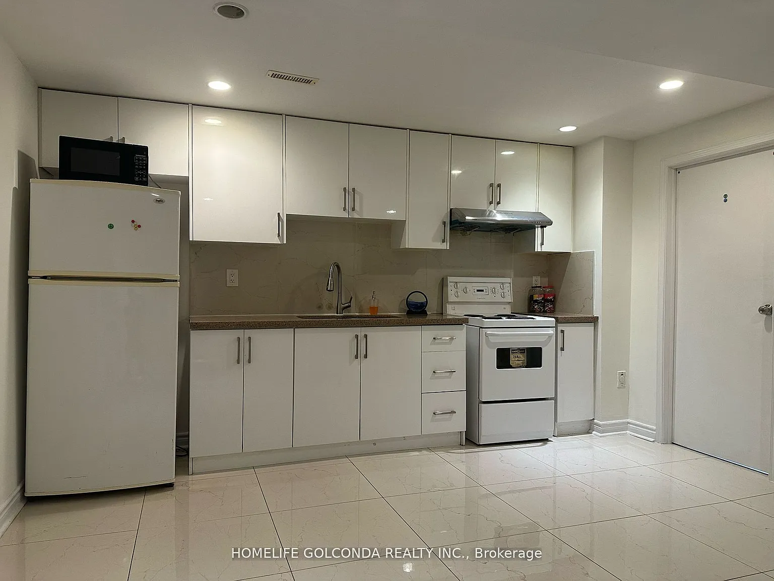 2 bed, $1,499 — Photo 1