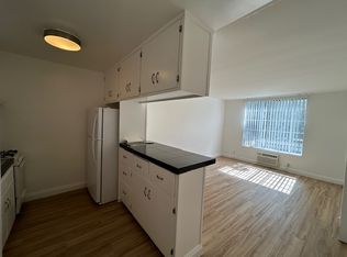5225 Cahuenga Blvd APT 8, North Hollywood, CA 91601