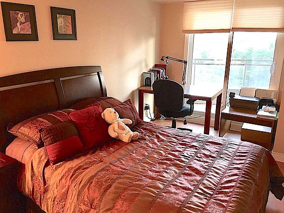 3rd image of 256 Doris Ave #609