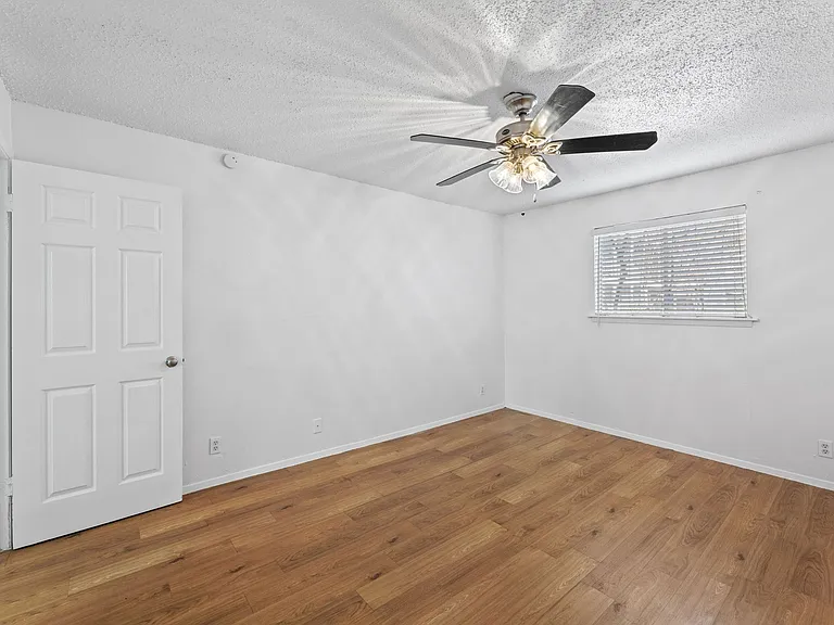 Patton Apartments — Photo 16