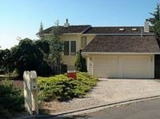99 Eulalona Ct, Klamath Falls, OR 97601