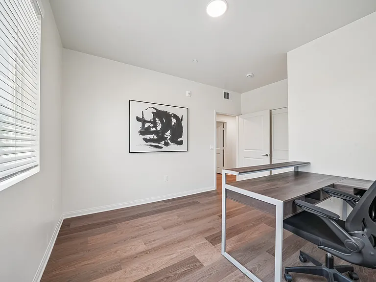 Gallery Park Apartments — Photo 24