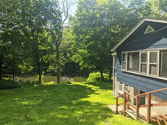 Property right on Wappinger Creek