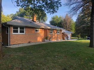 6224 S Elm St, Burr Ridge, IL 60527