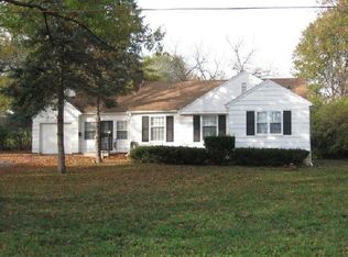 608 E 97th St, Kansas City, MO 64131