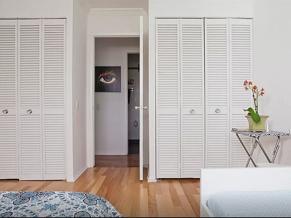 5th image of 2001 Ocean Ave