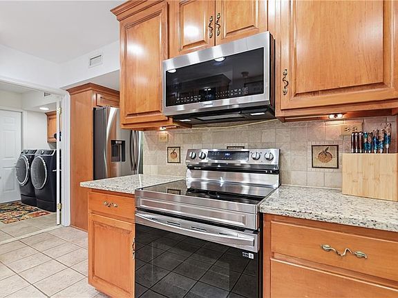2nd image of 3208 Blue Ridge Ct