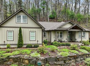 3934 Cabin Creek Rd, Zirconia, NC 28790