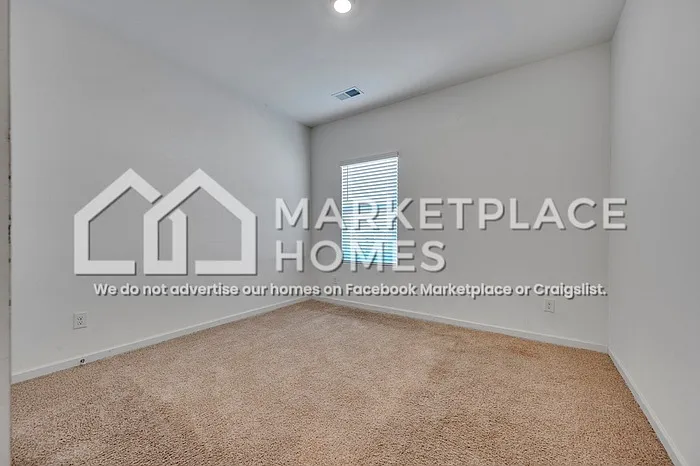 1027 Park View Dr — Photo 24
