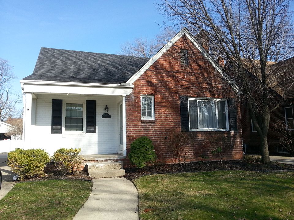 1st image of 642 N. Waverly