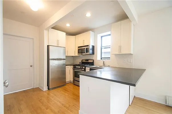 Rented by Michel Madie Real Estate Services | media 13