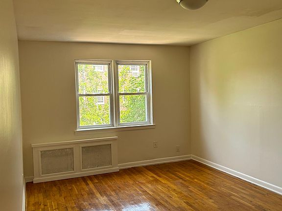 4th image of 731 E 82nd St Floor 2
