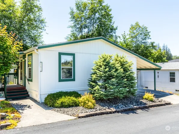 741 NE Saturn Ln #166, Bremerton, WA 98311