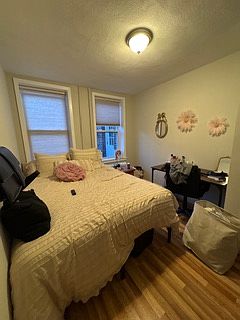 2nd image of 220 Hanover St APT 27