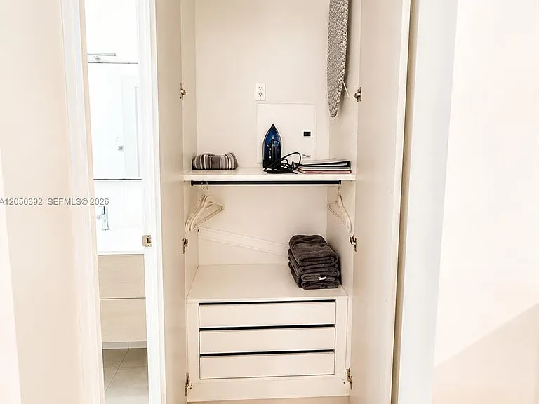 245 NE 33rd St #101 — Photo 8
