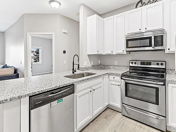 2nd image of 8636 Savanna Oaks