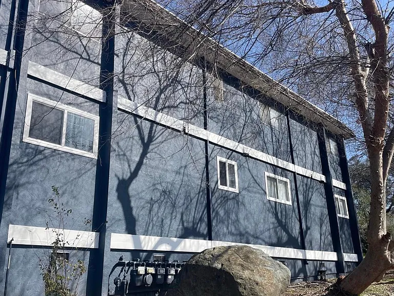 163 Pleasant Ave #2 — Photo 16