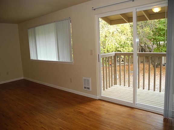 2nd image of 101 SE Ely St APT C201