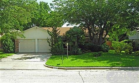 1st image of 3001 Portales Dr