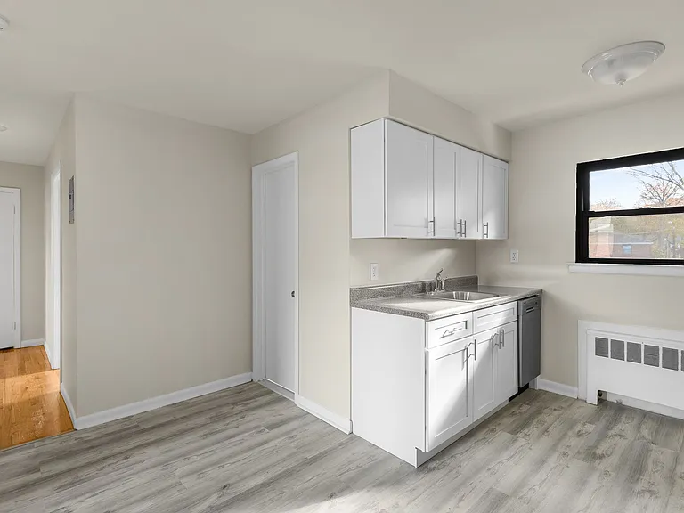 486 Essex St #490 — Photo 5