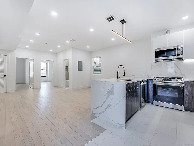 41 Dey St #2 — Photo 1
