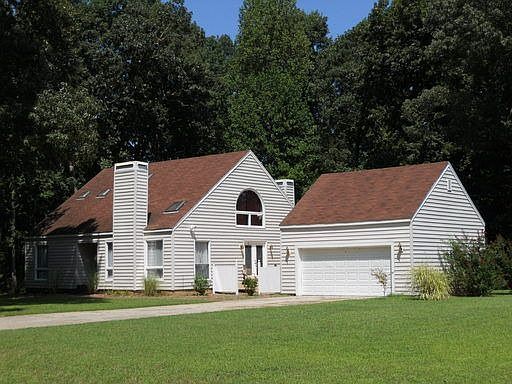 1st image of 4603 Forest Village Dr