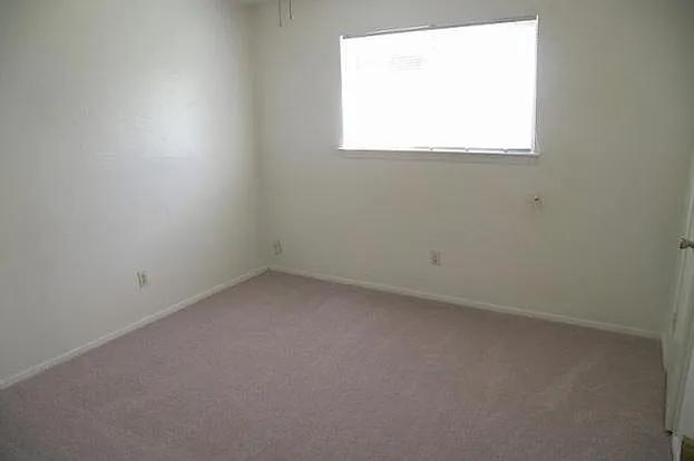 11305 Blackmoor Dr — Photo 7