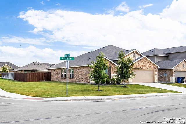 1st image of 5654 Briar Knl