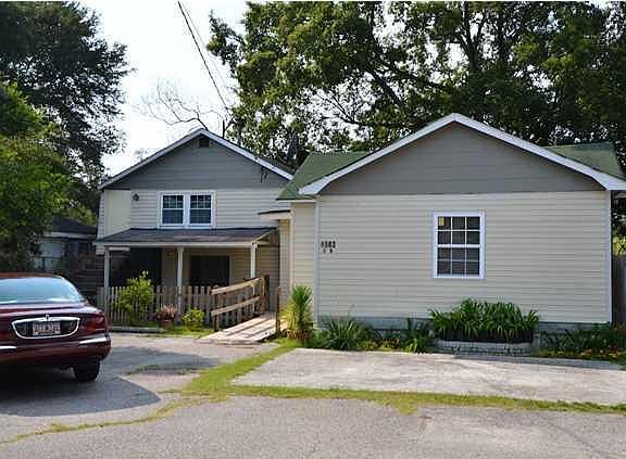 3rd image of 4583 Durant Ave