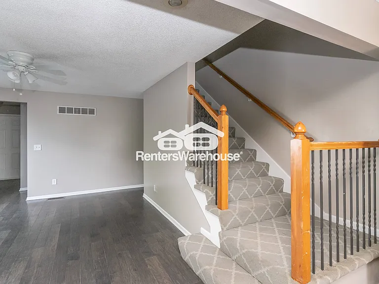 13009 Washington Ct — Photo 8