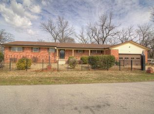 9863 E Oak St, Claremore, OK 74017