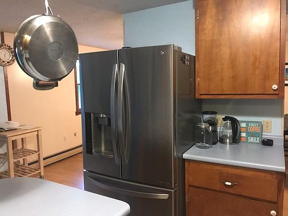 New 26 cu ft fridge/freezer