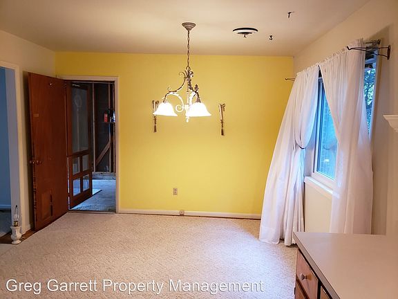 4th image of 445 Nicewood Dr