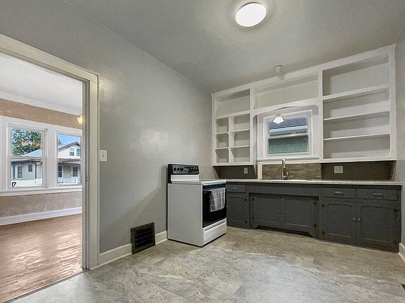 4th image of 505 Lewis Ave