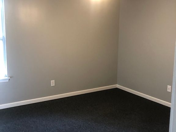 4th image of 456 Dorchester Dr