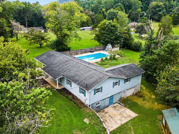 165 Justice Rd, Oliver Springs, TN 37840