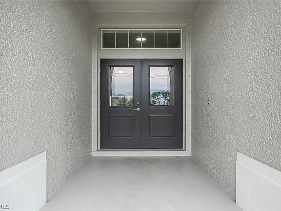 4th image of 1718 NE 40th Ln