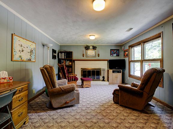 3rd image of 4023 Runnymeade Ln