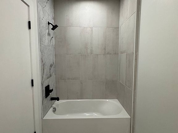 4th image of 317 Forrest St #503