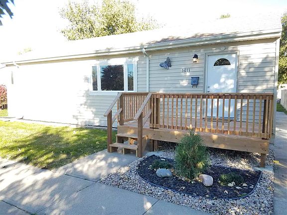 2nd image of 3011 Avenue E