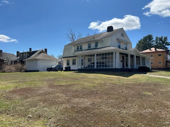 18 Mill St, Westfield, MA 01085