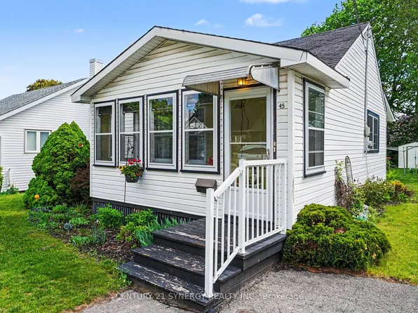 45 Abel St, Smiths Falls, ON K7A 4M2