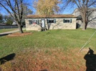 2017 Virginia Dr, Troy, MI 48083