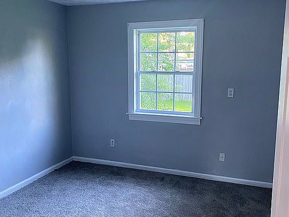 5th image of 2808 Elliott Ave