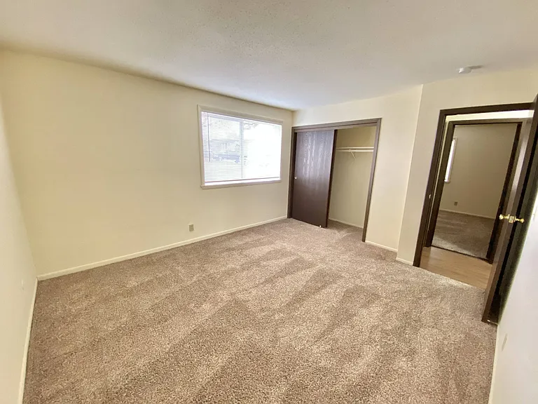 Kimberly Club Apartments — Photo 164