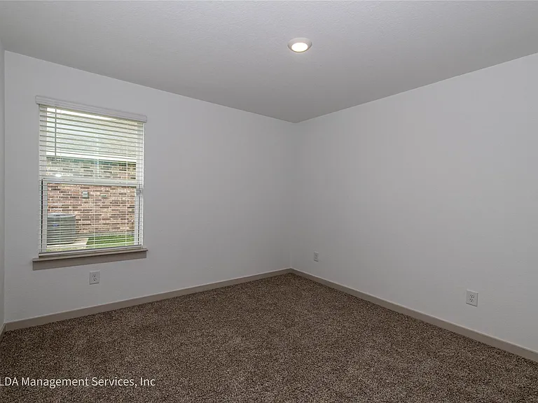 8038 Brahman Ln — Photo 16